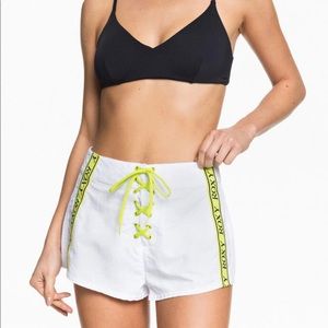 🌙SOLD🌙 Roxy Hailey Bieber & Kelia Moniz White